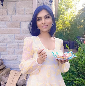 Meet your Posher, Ovais-manal